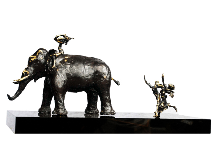 EL27
Krishna on Elephant
Bronze on Granite
32 x 14 x 16 inches
Unavailable (Can be commissioned)